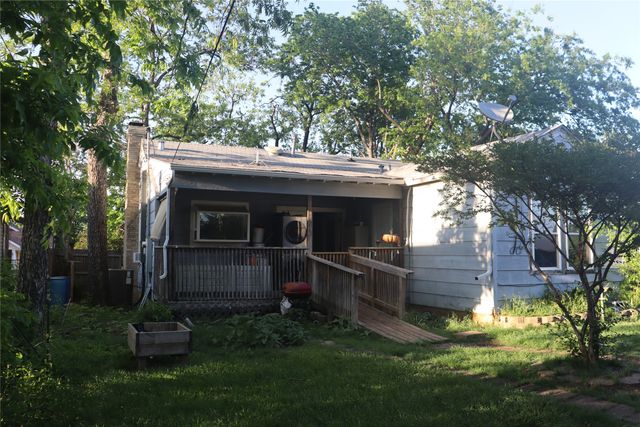 4060 Mt Vernon Avenue, Fort Worth, TX 76103