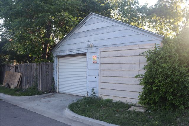 4060 Mt Vernon Avenue, Fort Worth, TX 76103