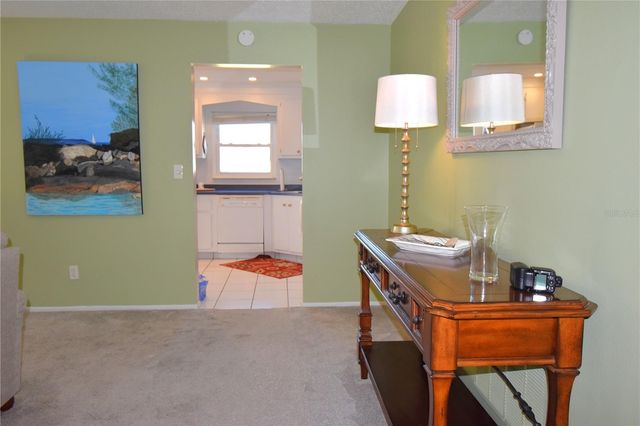 121 FERNWOOD CIRCLE 121, Seminole, FL 33777