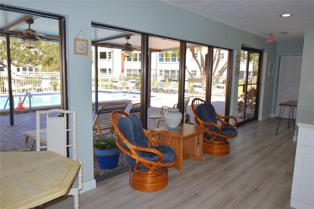 121 FERNWOOD CIRCLE 121, Seminole, FL 33777