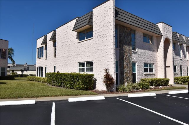 121 FERNWOOD CIRCLE 121, Seminole, FL 33777