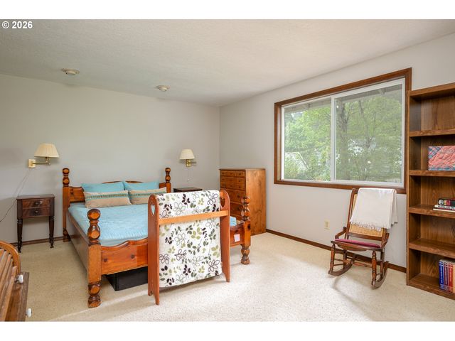 10170 Sw SILETZ Dr, Tualatin, OR 97062