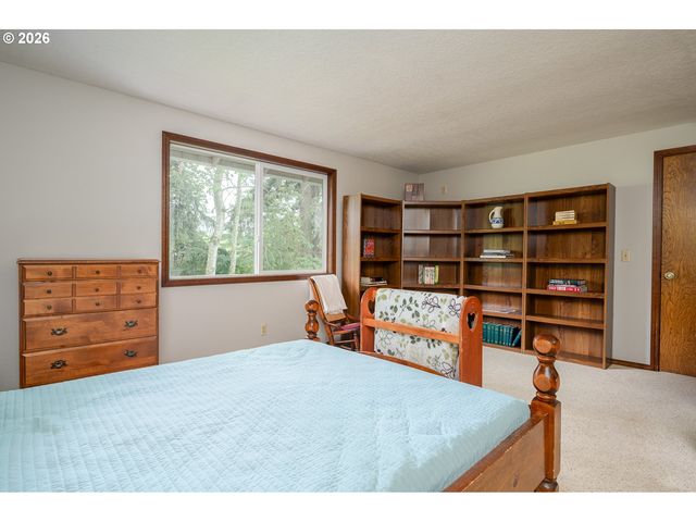 10170 Sw SILETZ Dr, Tualatin, OR 97062