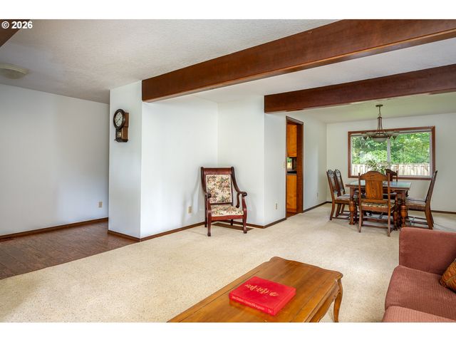 10170 Sw SILETZ Dr, Tualatin, OR 97062