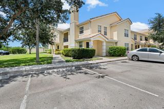 158 SW Peacock Boulevard 107, St Lucie West, FL 34986
