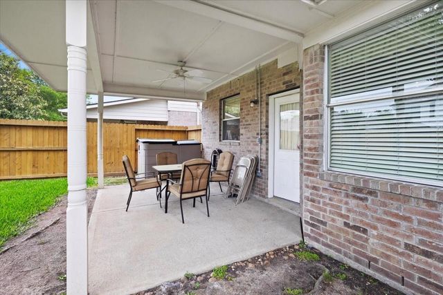 20806 Medallion Pointe Drive, Katy, TX 77450