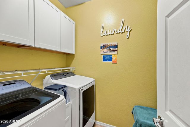 2429 W HAYDUK Road, Phoenix, AZ 85041