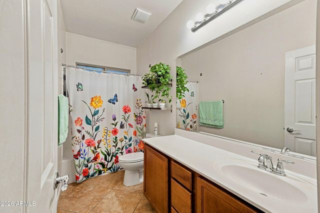 2429 W HAYDUK Road, Phoenix, AZ 85041