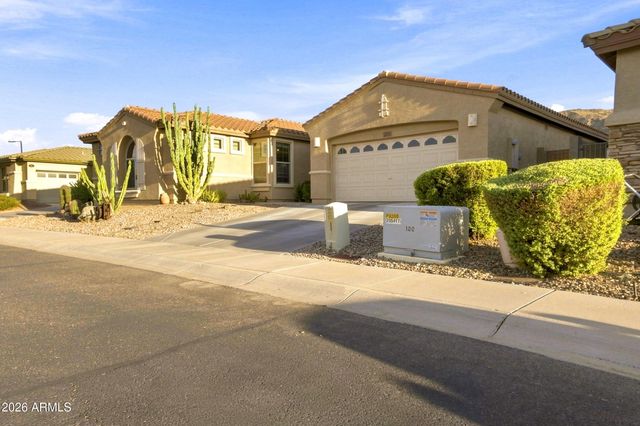 2429 W HAYDUK Road, Phoenix, AZ 85041
