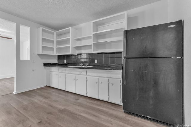 402 Ada St Apt 1, San Antonio, TX 78223