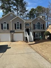 2643 Lake Park Bend, Acworth, GA 30101