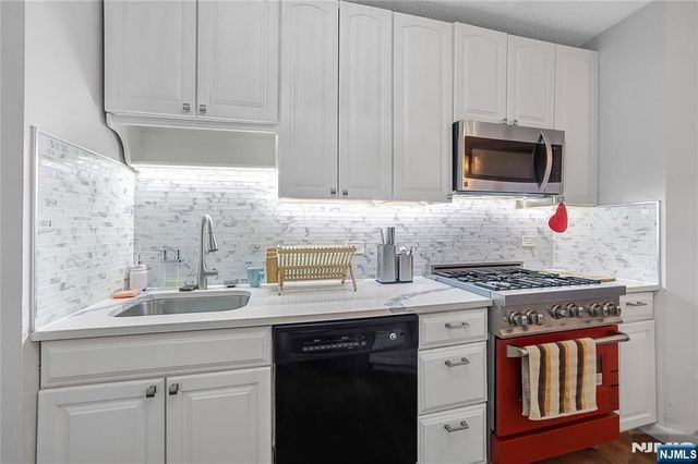 7004 Kennedy Boulevard 4A, Guttenberg, NJ 07093