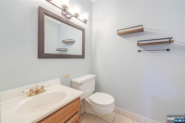 7004 Kennedy Boulevard 4A, Guttenberg, NJ 07093