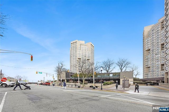 7004 Kennedy Boulevard 4A, Guttenberg, NJ 07093