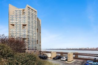 7004 Kennedy Boulevard 4A, Guttenberg, NJ 07093