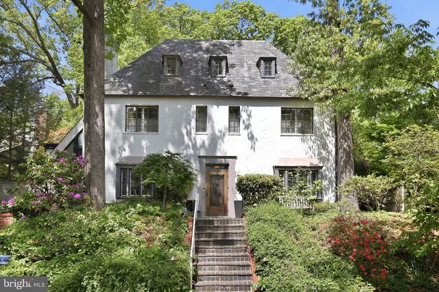 2853 ALLENDALE PL NW, Washington, DC 20008