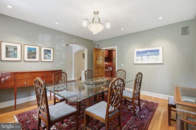 2853 ALLENDALE PL NW, Washington, DC 20008