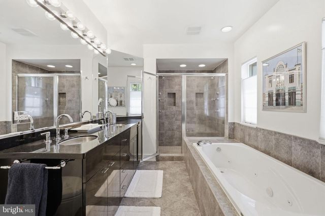 2853 ALLENDALE PL NW, Washington, DC 20008