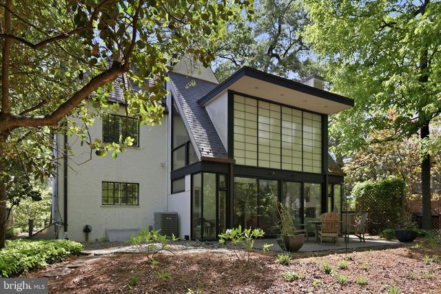 2853 ALLENDALE PL NW, Washington, DC 20008