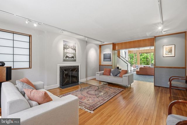 2853 ALLENDALE PL NW, Washington, DC 20008