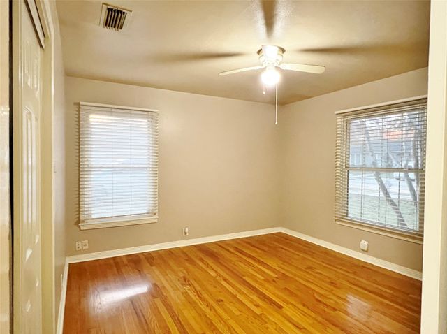 106 Monticello Drive, Waxahachie, TX 75165