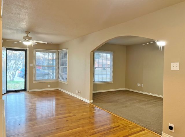 106 Monticello Drive, Waxahachie, TX 75165