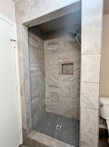 106 Monticello Drive, Waxahachie, TX 75165