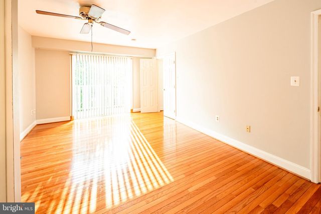 3 MCFARLIN CT, Germantown, MD 20874