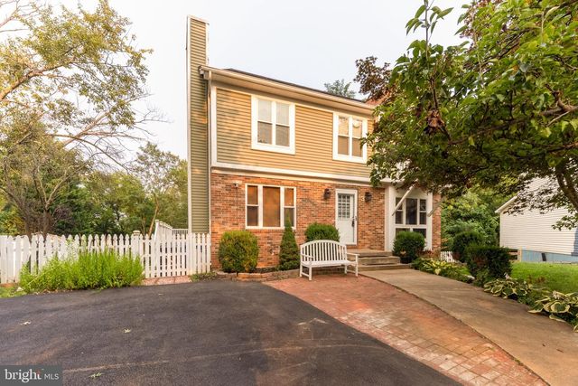 3 MCFARLIN CT, Germantown, MD 20874