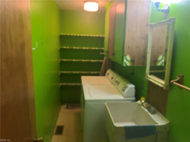 73 Colombia DR, Newport News, VA 23608