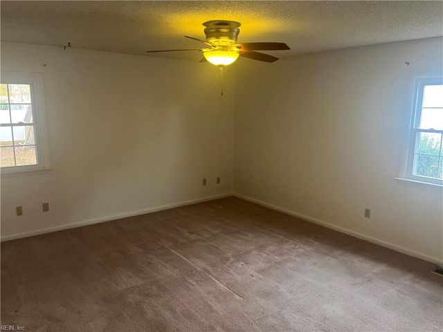 73 Colombia DR, Newport News, VA 23608