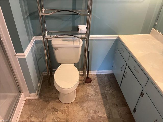 73 Colombia DR, Newport News, VA 23608