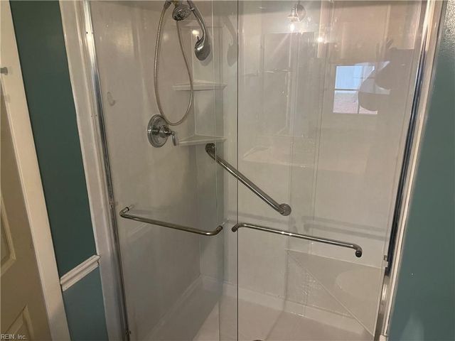 73 Colombia DR, Newport News, VA 23608