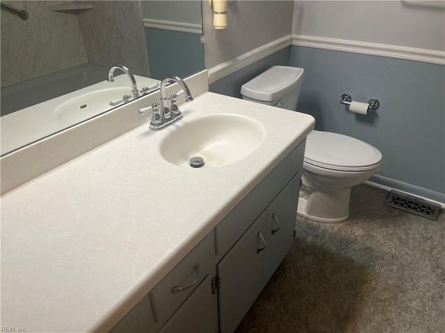 73 Colombia DR, Newport News, VA 23608