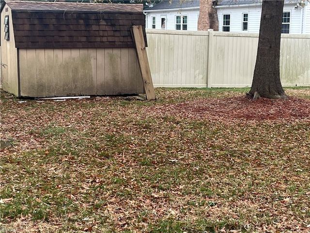 73 Colombia DR, Newport News, VA 23608