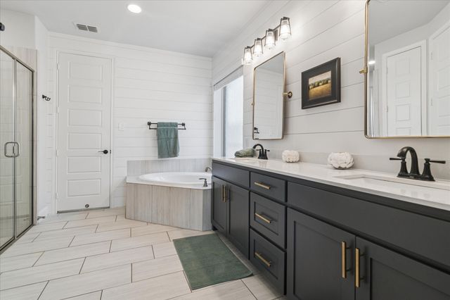 2500 Williamsburg Drive, Melissa, TX 75454