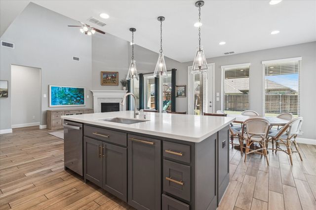 2500 Williamsburg Drive, Melissa, TX 75454