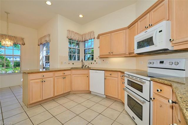 9293 Garden Pointe, Fort Myers, FL 33908