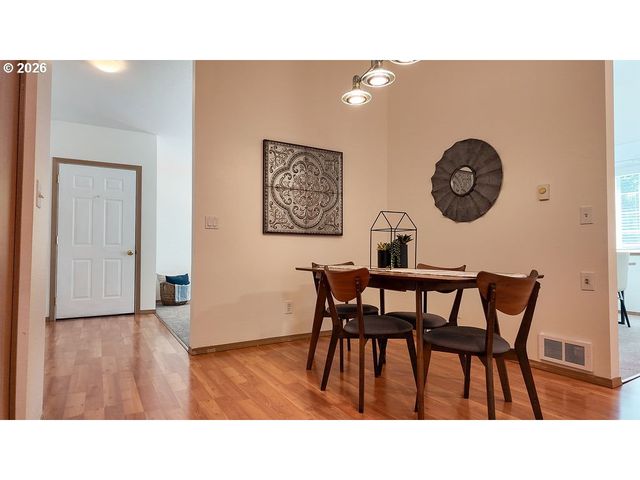 164 Nw CODY Ct, Hillsboro, OR 97124