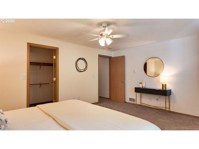 164 Nw CODY Ct, Hillsboro, OR 97124