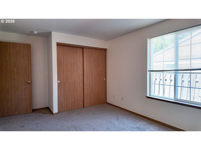 164 Nw CODY Ct, Hillsboro, OR 97124