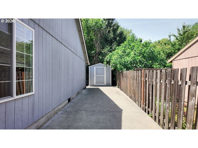 164 Nw CODY Ct, Hillsboro, OR 97124