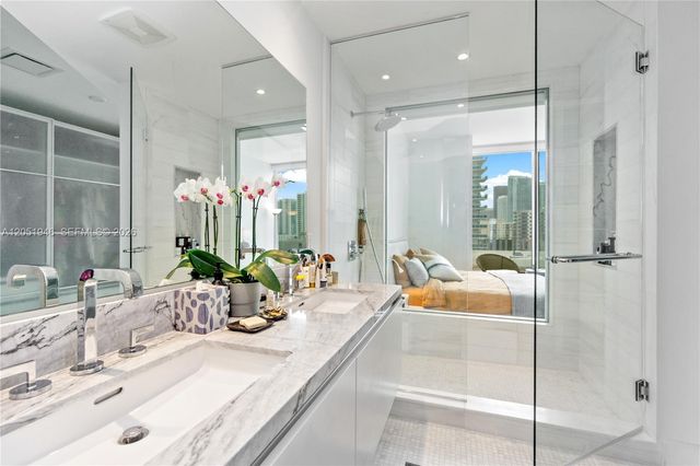 700 NE 26th Ter 1005, Miami, FL 33137