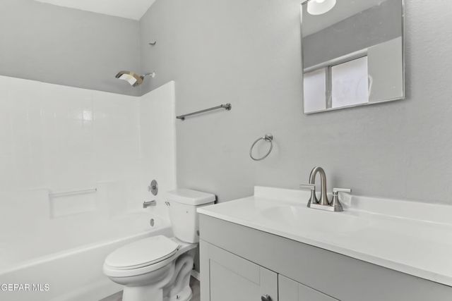 12045 GREENVEIL Drive, El Paso, TX 79936