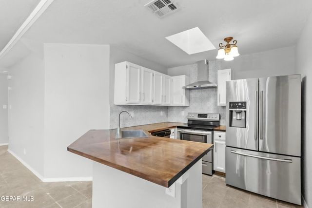 12045 GREENVEIL Drive, El Paso, TX 79936