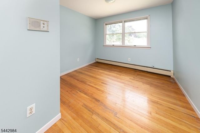67 Greenbrook Dr, West Milford Twp., NJ 07480