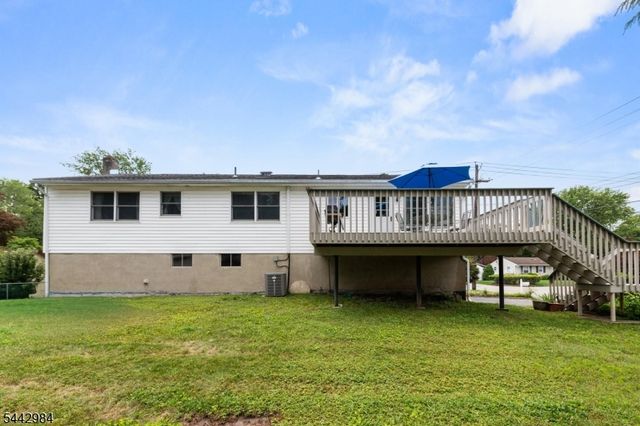 67 Greenbrook Dr, West Milford Twp., NJ 07480