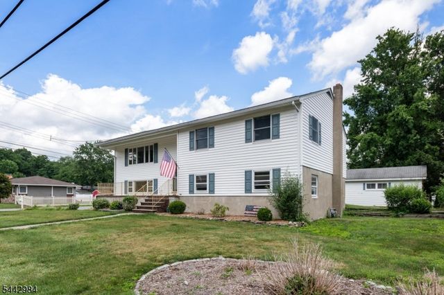 67 Greenbrook Dr, West Milford Twp., NJ 07480