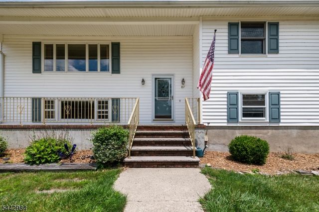 67 Greenbrook Dr, West Milford Twp., NJ 07480