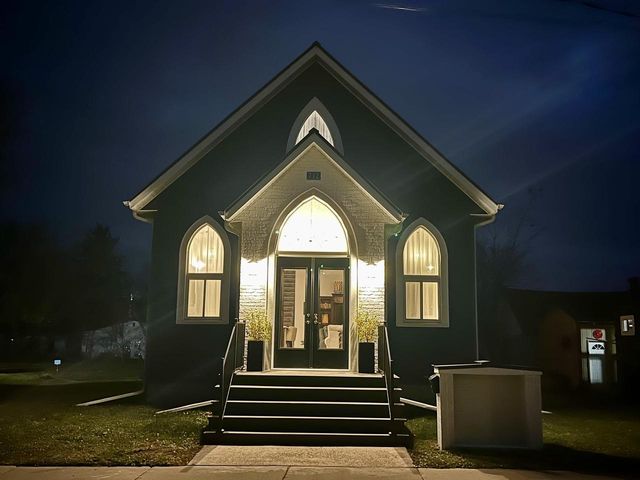 712 Lacrosse Street, Mauston, WI 53948